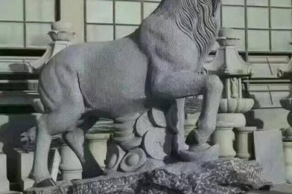 六月飞霜的生肖象征意义是什么？传统文化中的深层解读